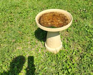 Planters, plants & yard art