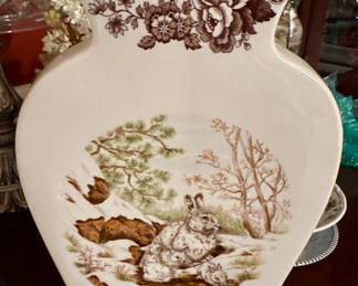 Spode Woodland Snowshoe Rabbit vase.