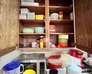 Vintage Tupperware and misc kitchen items