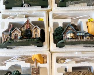 Thomas Kinkade Holiday Village