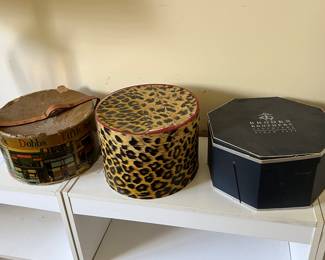 VINTAGE HAT BOXES