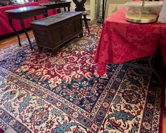 BEAUTIFUL ROOM SIZE RUG approx 13 x 10’ 