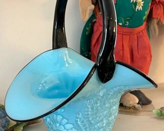 ART GLASS BASKET
