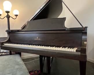 STEINWAY BABY GRAND PIANO (Model O… The Steinway Grand Piano Model O has an overall width of 57.75” (147 cm) and length of 70.75” (180 cm).)