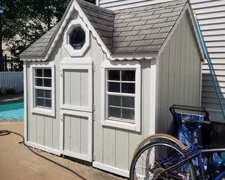 Playhouse - requires logistics for removal