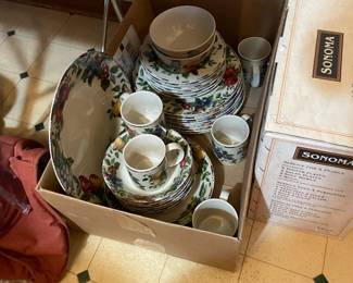 . . . Christmas dishes