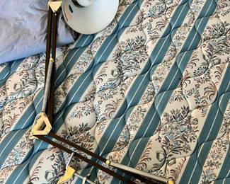 LifeStyle Swing Arm Desk Lamp