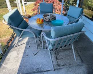 Glass Top Patio Table with 4 Chairs, Blue Cushions