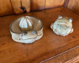 Frog Shaped Pottery Juicer, Pottery Frog Figurine