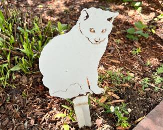 White Metal Cat Yard Art