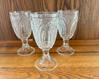 Set of 4 Embossed Crystal Wine Goblets