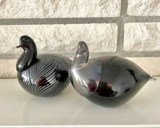 Two Jussis Glas Riihimaki Blown Glass Black & Silver  Partridge Bird Figurines