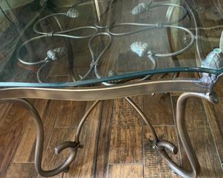 Metal base with glasstop end table 