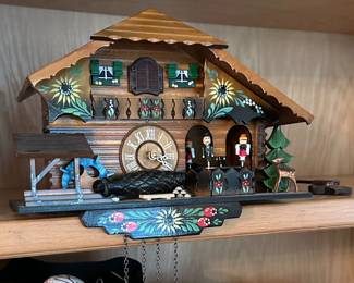 Cuckoo Clock Pendulum Quartz Wall Clock Black Forest House Home Decor