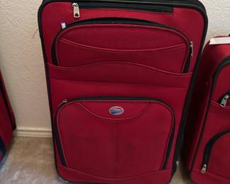 AMERICAN TOURIST SUITCASE 