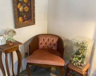 Light mauve accent chair in great shape!! Large terrarium, vintage art & plant stand
