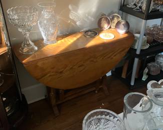 Great Gate Leg Table with Crystal