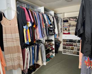 Thommy Bahama, Guess, Nina, Steve Maidden