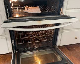 GE GLASS TOP STOVE WITH DOUBLE OVENS