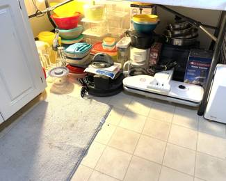 PLASTIC WARE FAMILY PRESS IROBOT VACUUM 