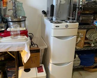 2 DRAWER LAUNDRAY CABINET HOME GEAR TABLE TOP ICE MACHINE