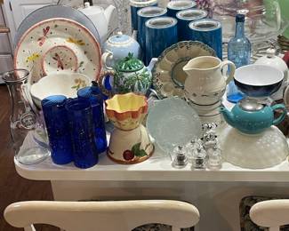 CANISTER SET COBALT BLUE DRINKING CUPS