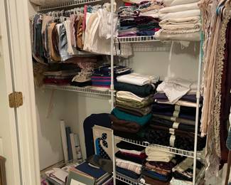 FABRIC, NAPKINS AND PLACEMATS