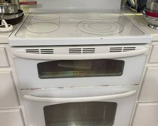 GE GLASS TOP STOVE WITH DOUBLE OVENS