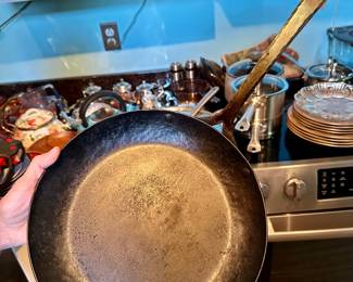 Blanc Creatives blue carbon steel pan 11inch