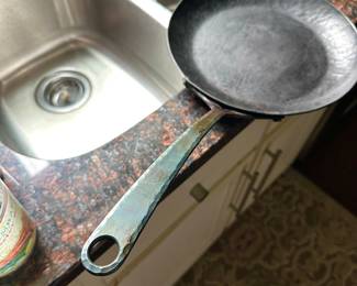 11 Inch Pro Skillet
Blanc Creatives American steel 
