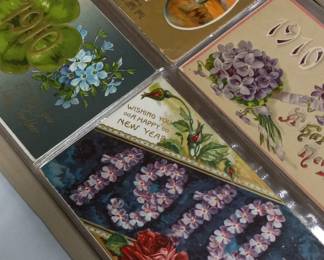 1000s of 1900s post cards in perfect condition. 