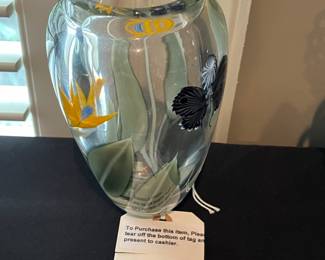 Orient and Flume Bird of Paradise Art Glass Vase