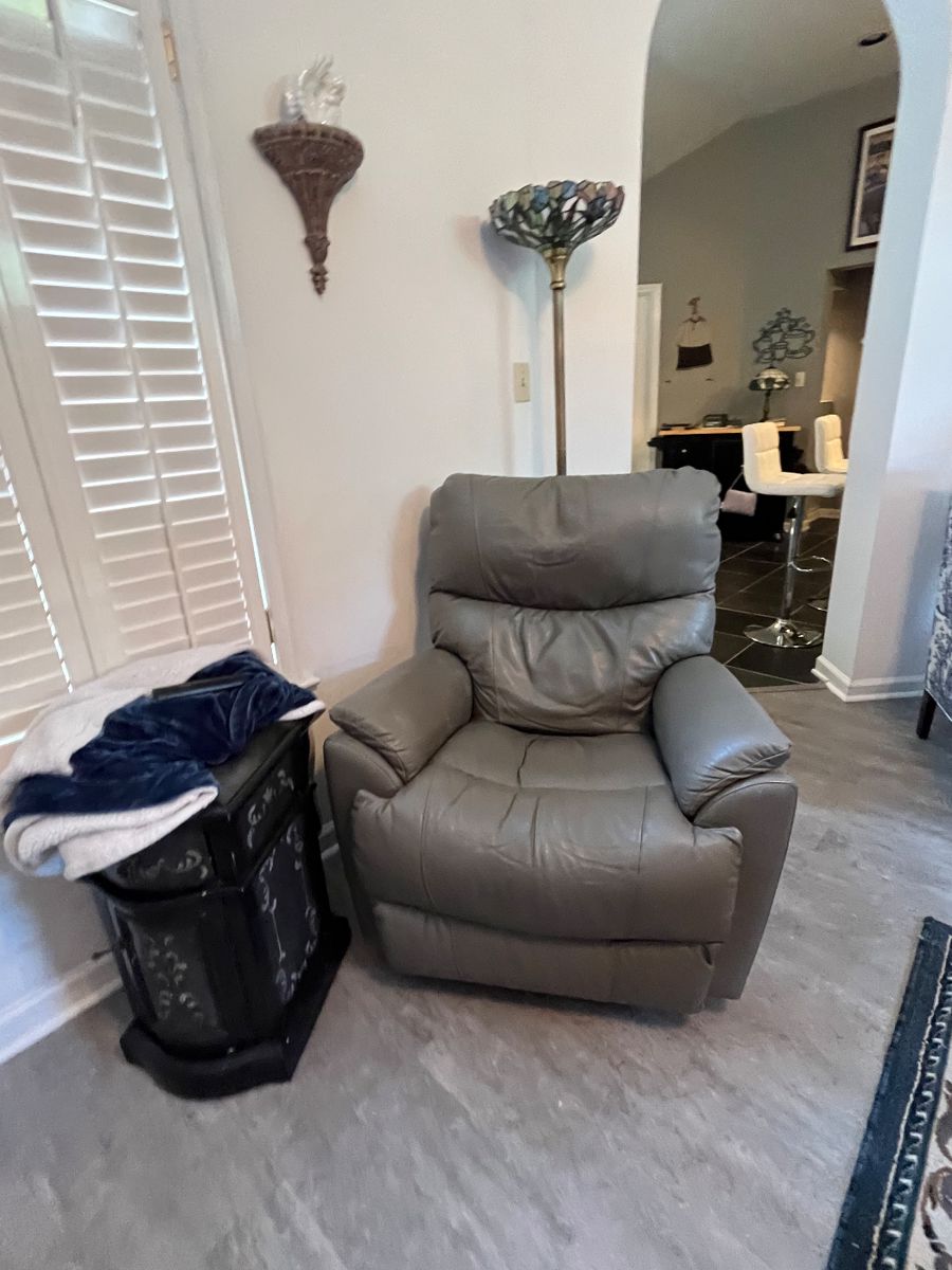 Treasure Chest Estate Sale in Montgomery, AL starts on 8/30/2024