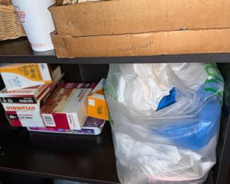 That Dunkin' cup manages to get in a lot of shots..  subliminal advertising..... "bring Norah Coffee..."