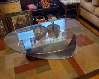 NAGUCHI table!  Yippee.. midmodern and pretty