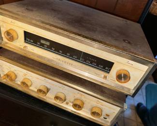 Sherwood Tube radio Model S-5500 IV 80 watt Amplifier with a bit of basement residue