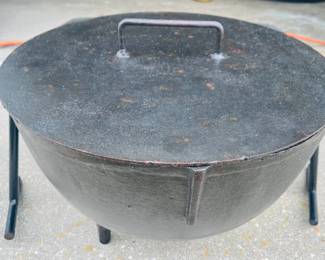 Vintage 18" Cast Iron Cauldron, Cracklin, Jambalaya Pot with Custom Cast Iron Lid & Burner