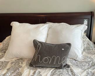 Pottery Barn Duvet Cover and Pillow Cases