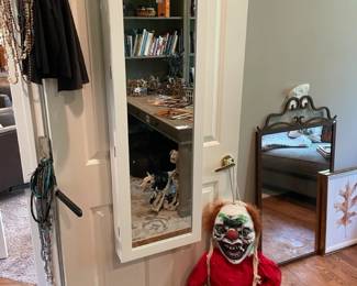 Songmics Jewelry Cabinet, Steal It Halloween Decor