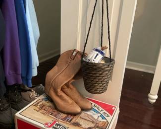 Women's shoes