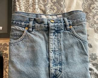  Clothing