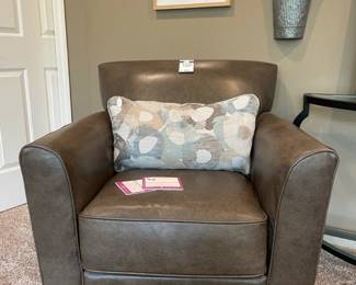 La-Z-Boy Allegra Chair, throw pillows, Decorative Metal Wall Art