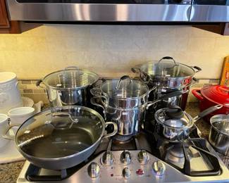 Crofton Enamel Pots
