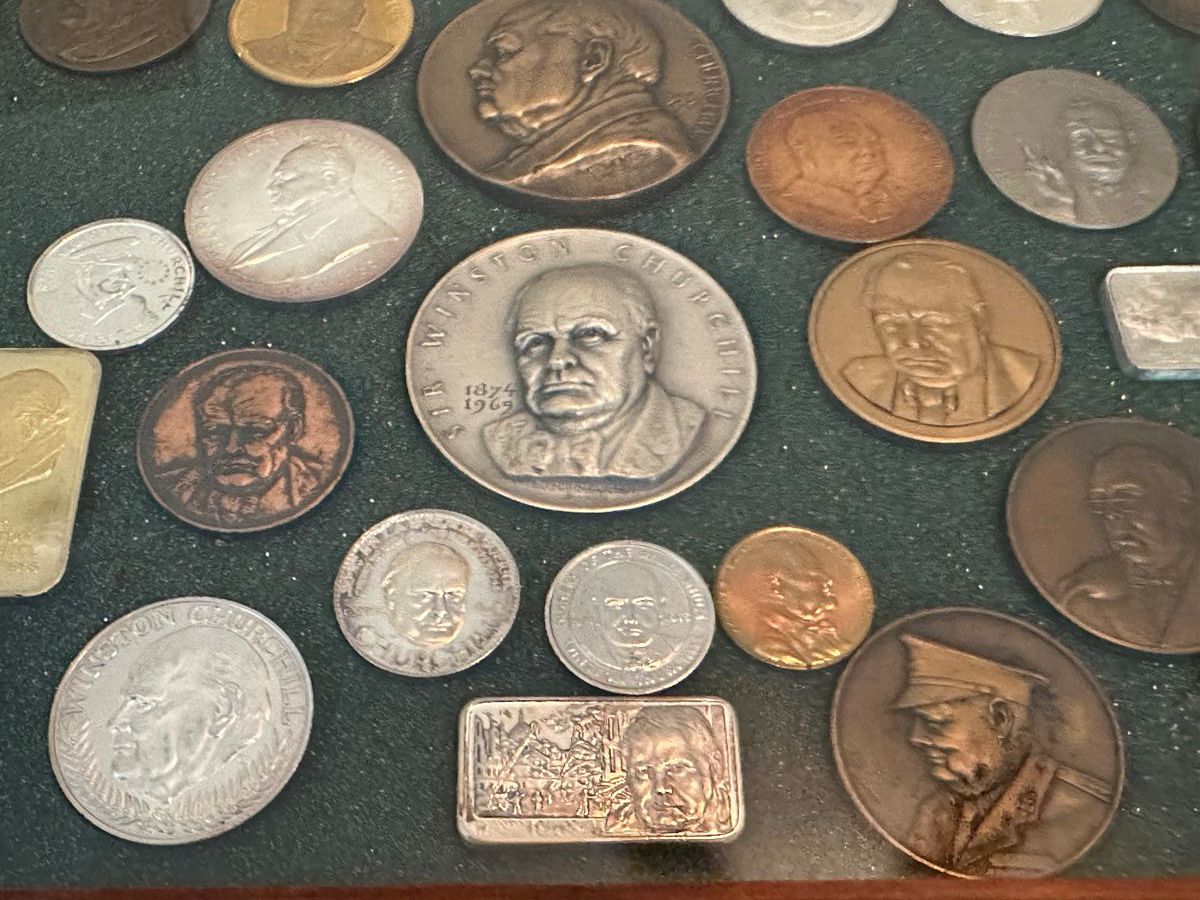Winston Churchill Coins and Collectables 
