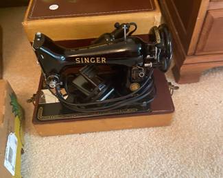 1950's singer sewing machine