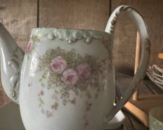 PORCELAIN THAT NEEDS A LITTLE BIT OF FINISHING 