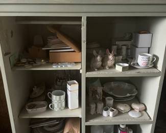 PORCELAIN BOOKS ON PAINTING, TOLE PAINTING, BLANKS AND MISC ITEMS 