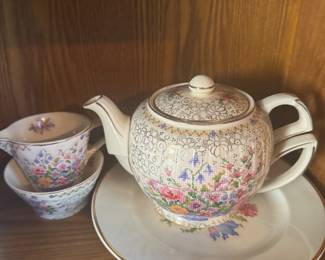 TWO PIECE TEAPOT AND CREAMER AND SUGAR BOWL 