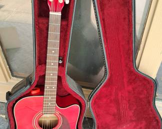 Fender guitar w/ case