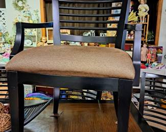 8 like-new upholstered chairs w/ 2 captain's chairs 